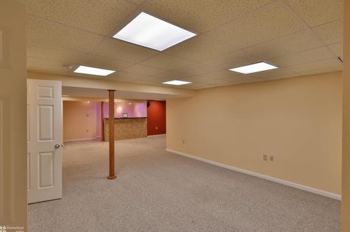 6608 Carmel Dr, Macungie PA  18062-8763 exterior