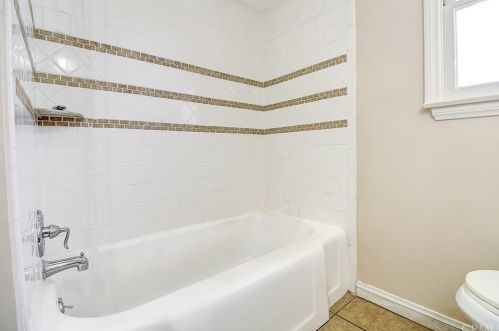 6928 Yellowstone Dr, Riverside CA  92506-3927 exterior