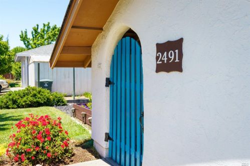 2491 Darla Dr, Santa Rosa, CA 95401-5741