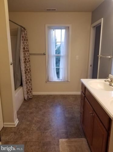 4 Mile Trl, Charnita PA  17320-8463 exterior