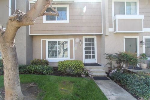 32 Hollowglen, Irvine, CA 92604-3759