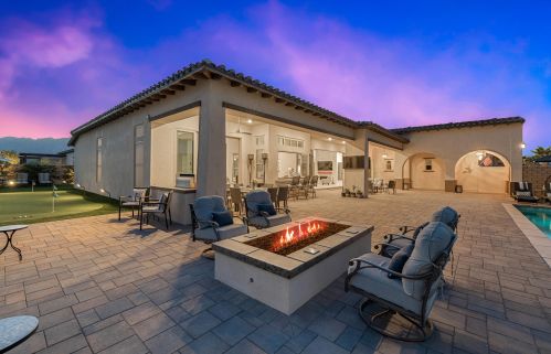54885 Madagascar Way, La Quinta CA  92253-8077 exterior