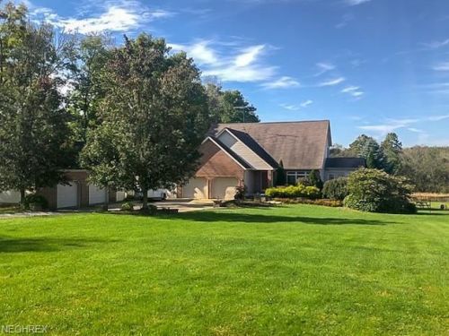 9420 Hubbard Valley Rd, Seville, OH 44273-9351