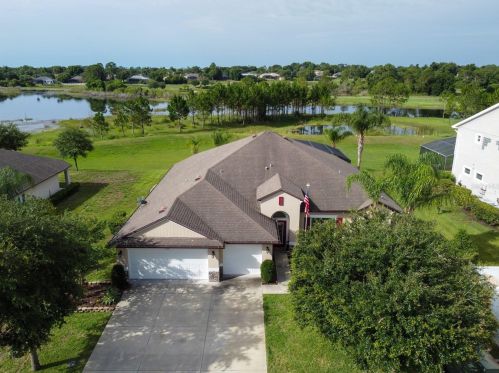 220 Glen Abbey Ln, De Bary, FL 32713-2378