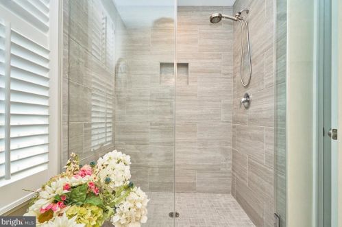 1201 Happy Ridge Dr, Front Royal VA  22630 exterior