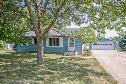 504 Kenwood Blvd, Indianola, IA 50125-2004