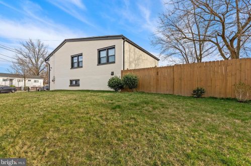 1101 44th Pl, Washington DC  20019-4906 exterior