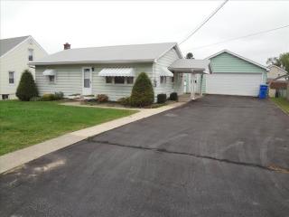 233 Oak St, Walnutport PA  18088-1719 exterior