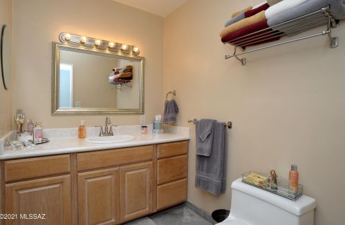 5200 Calle Del Ciervo, Tucson AZ 85750-1812 exterior