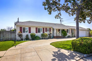 15380 Pastrana Dr, La Mirada, CA 90638-3956