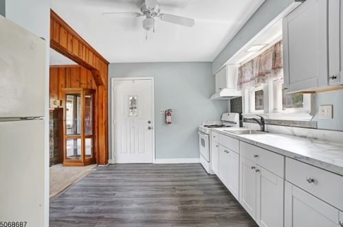 1320 Hamilton Blvd, South Plainfield NJ  07080-2011 exterior