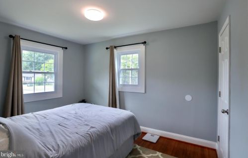 15108 Costa Dr, Woodbridge VA  22193-1647 exterior