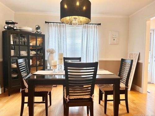 881 Howard Ave, Bridgeport CT 06605-1924 exterior