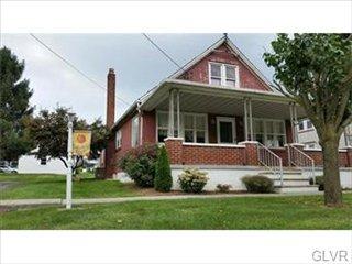 511 Lawn Rd, Nazareth, PA 18064-1211