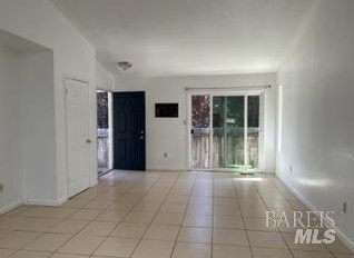 517 Capps Ln, Ukiah, CA 95482-7227