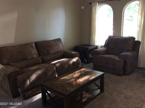 6733 Drift Boat Dr, Tucson, AZ 85757-1617