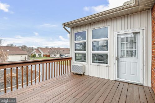 1214 White Birch Ln, Carlisle PA  17013-3591 exterior