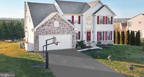 140 Leah Ln, Spring Grove, PA 17362-8455