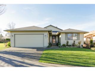 2015 158 Ave, Portland OR  97230-8323 exterior