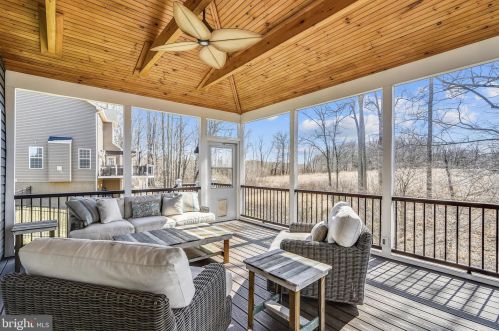 21099 Honeycreeper Pl, Leesburg VA exterior