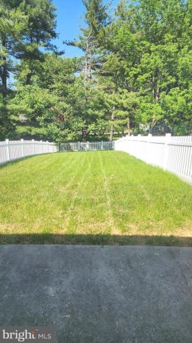 87 Keswick Dr, Navy Sup Dpt, PA 17050-7917