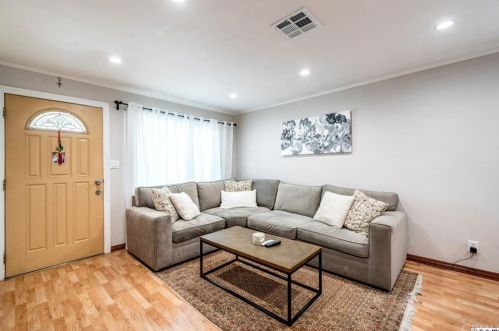 1020 Lomita Ave, Glendale, CA 91205-1825