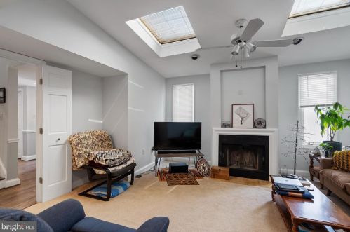 732 11 St, Washington DC 20010-2405 exterior