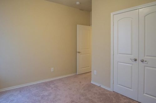 4512 Gunnison Dr, Denton TX  76208 exterior