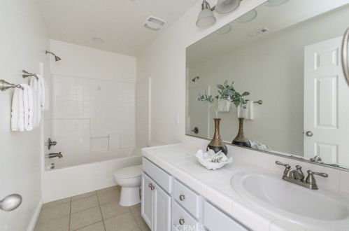34337 Heather Ridge Ct, Lake Elsinore CA  92532-2924 exterior