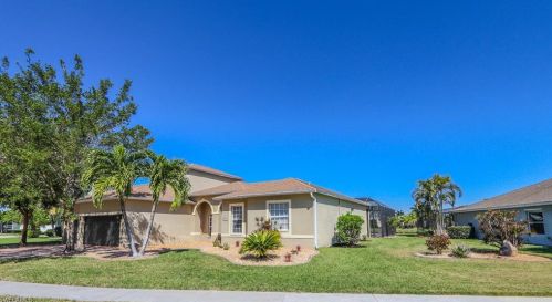 23356 Olde Meadowbrook Cir, Bonita Springs, FL 34134-9114