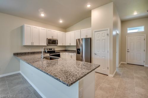 416 6th Ave, Cape Coral FL  33990-0011 exterior