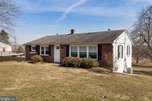 69 Riverview Rd, Pottstown, PA 19465-7919