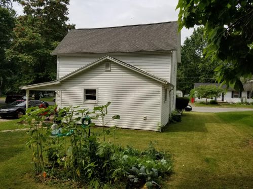 210 Walnut St, London, OH 43140-1194