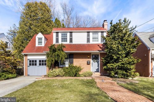 33 Moreland Rd, Paoli, PA 19301-1709