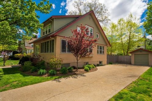 49 Elm St, Norwood, MA 02062-1356