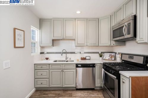 17011 Via Margarita, San Lorenzo, CA 94580-2722
