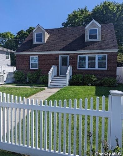 54 Locust Dr, Amityville, NY 11701-1728