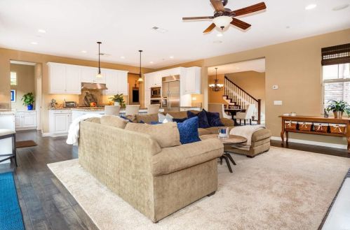 7031 Sitio Corazon, Carlsbad CA  92009-2038 exterior