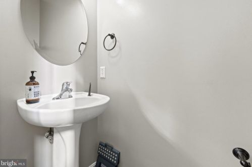 5936 Sunlight Mountain Rd, Spotsylvania VA  22553-4477 exterior