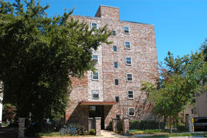 445 Johnson St, Madison WI  53703-2271 exterior