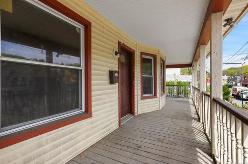 1440 Main St, Peekskill, NY 10566-3113
