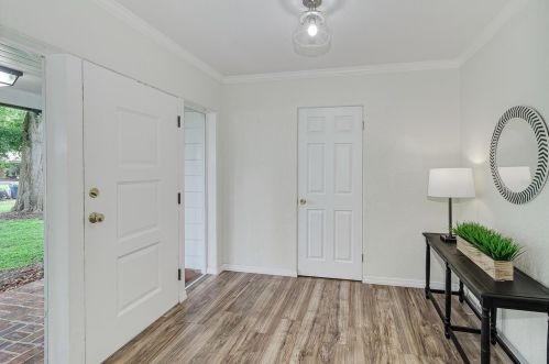 800 Oleander Dr, Winter Haven, FL 33880-4540