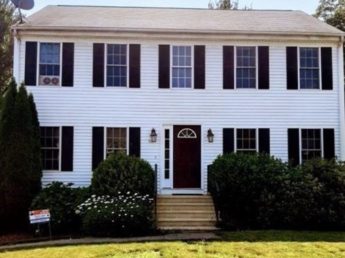 917 Dighton Woods Cir, Dighton, MA 02715-1161