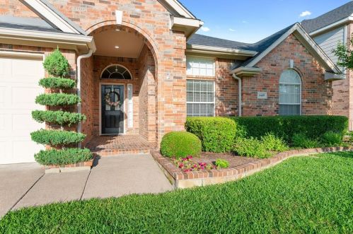 6409 Greenbriar Ln, Fort Worth, TX 76132-3037