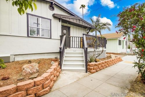 2070 Cable St, San Diego CA 92107-3313 exterior