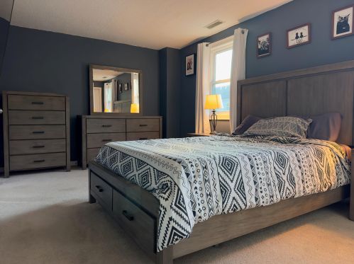 39 Bluestone Dr, Nashua NH  03060-6824 exterior