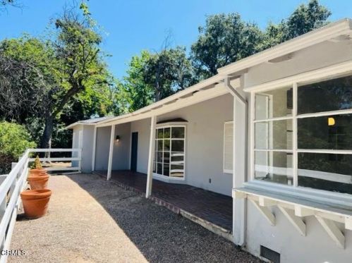 3925 Chevy Chase Dr, La Canada CA  91011-3902 exterior