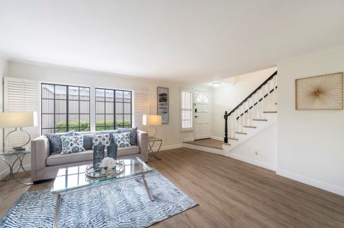 309 Regatta Way, Seal Beach CA  90740-5985 exterior