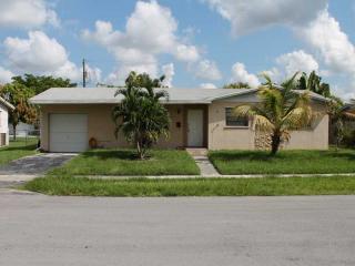 10531 163rd St, Miami, FL 33157-3048