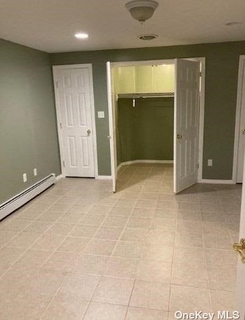 2 Debron Ct, South Setauket NY  11720-4162 exterior